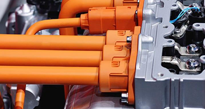 電動(dòng)汽車(chē)連接器有什么作用？如何選擇電動(dòng)汽車(chē)連接器？